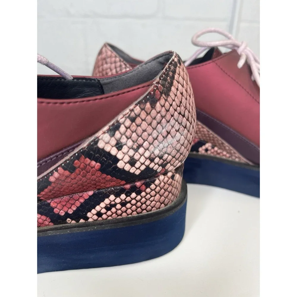 United Nude Spark Derby Burgundy Platform Oxford Womens 37 / US 6.5 Snake Print‎